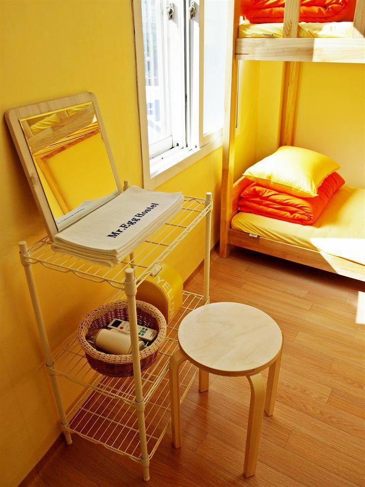 710 Guesthouse Yellow Μπουσάν Εξωτερικό φωτογραφία
